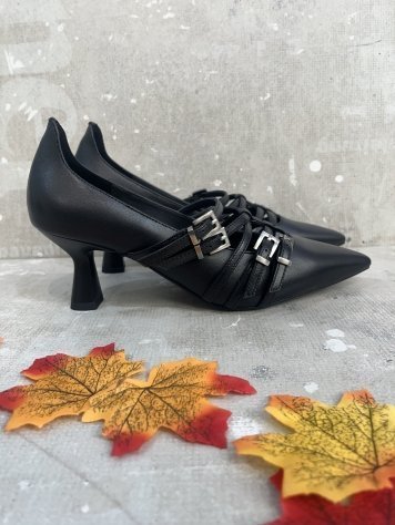 SALÓN CORREAS Y HEBILLAS 97P05