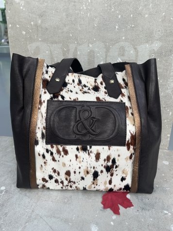 BOLSO MARRÓN PONY MANCHAS