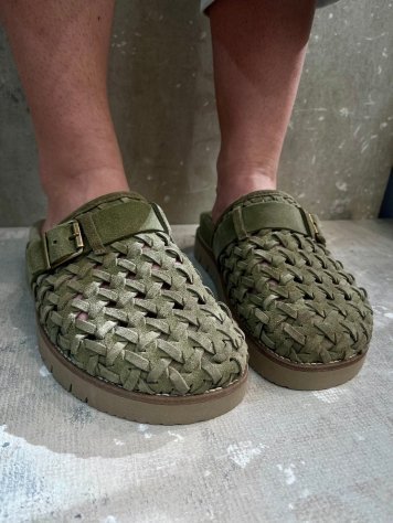 ZUECO ANTE VERDE TRENZADO