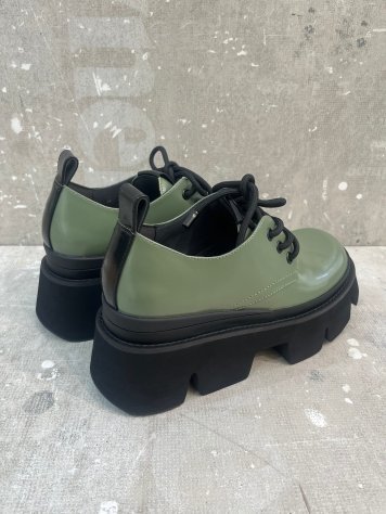 54R02 UNITED NUDE STOMPER DERBY COMBAT