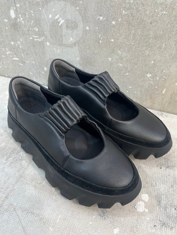 53R03 TURA OYA BLACK 4CCCCES