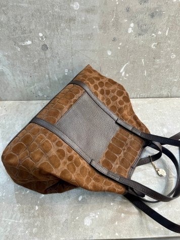 11R08 BOLSO SERRAJE CUERO CUADRADO BOLSILLO