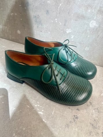 ZAPATO VERDE CORDÓN