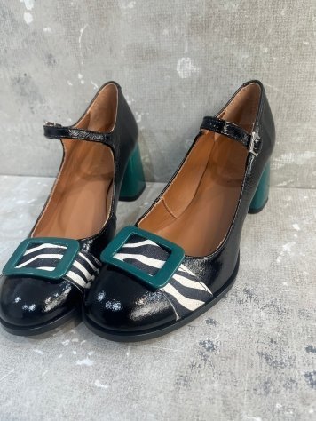 ZAPATO CHAROL NEGRO TURQUESA