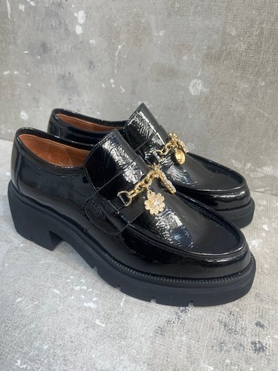 MOCASÍN CHAROL ADORNO STRASS