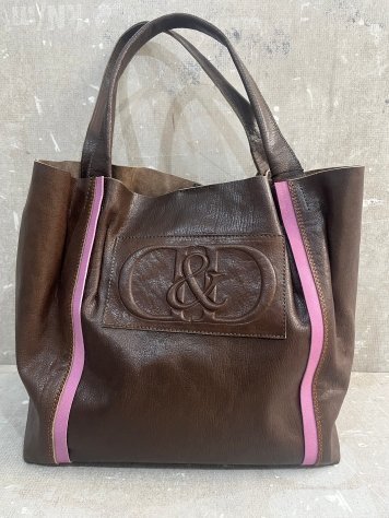 BOLSO MARRÓN DETALLE MALVA