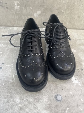 Zapato Oxford remaches 96M03